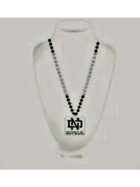 North Dakota Fighting Sioux Mardi Gras Style Beads W/Medallion Necklace New NCAA
